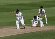 BIRMINGHAM, ENGLAND - SEPTEMBER 1:  Ian Bell of Warwickshire bats during day two of the Specsavers County Championship Division One match between Warwickshire and Middlesex at Edgbaston on September 1, 2016 in Birmingham, England. (Photo by Clint Hughes/Getty Images)